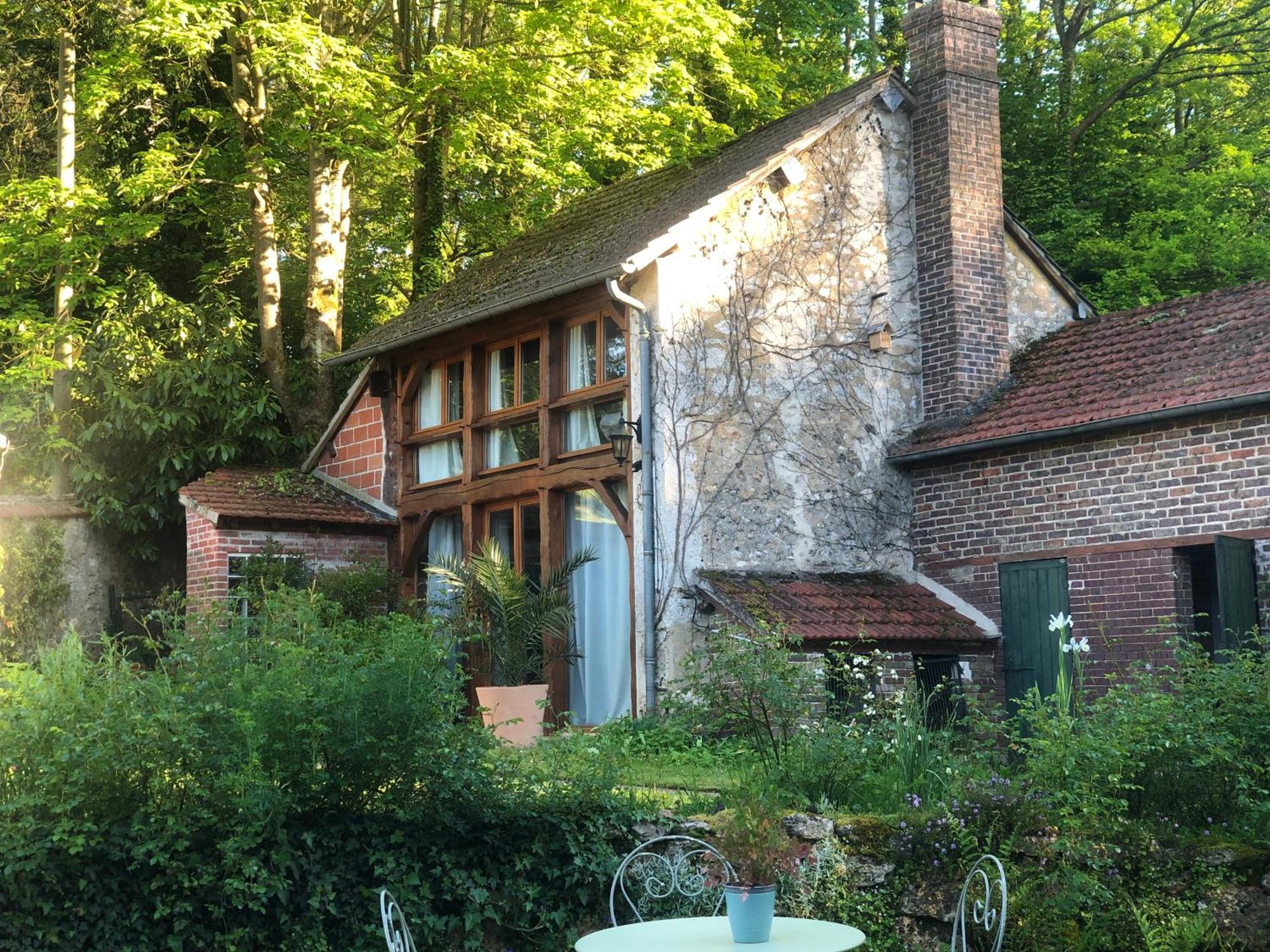 Le Clos Des Songes Bed and Breakfast Blaru Esterno foto